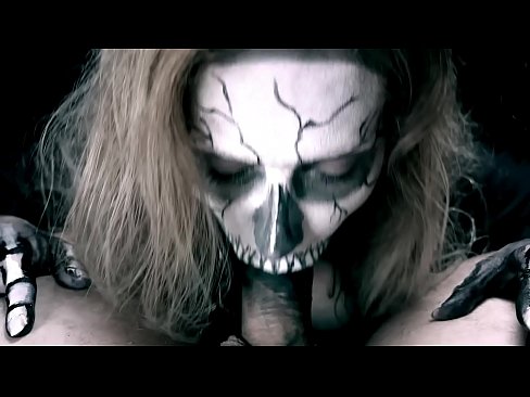 ❤️ Demon ti fi souse kòk chante ak bouch nwa li ak vale kom. Videyo fout nan pònografi ht.com-fullporner.ru ❌️